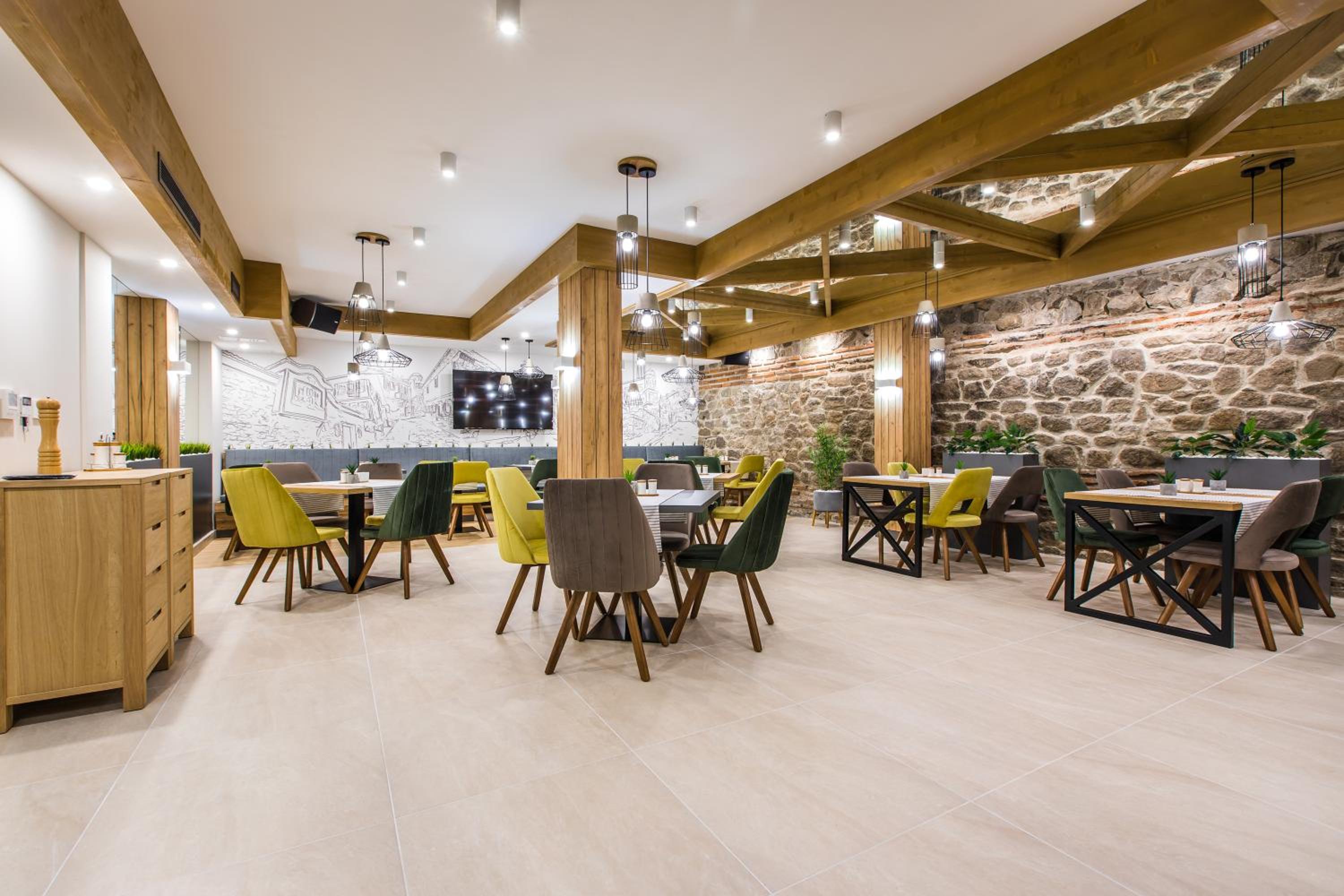HillHouse Plovdiv 20/24