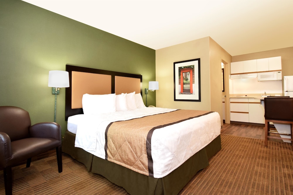 Extended Stay America - Atlanta - Cumberland Mall 11/50