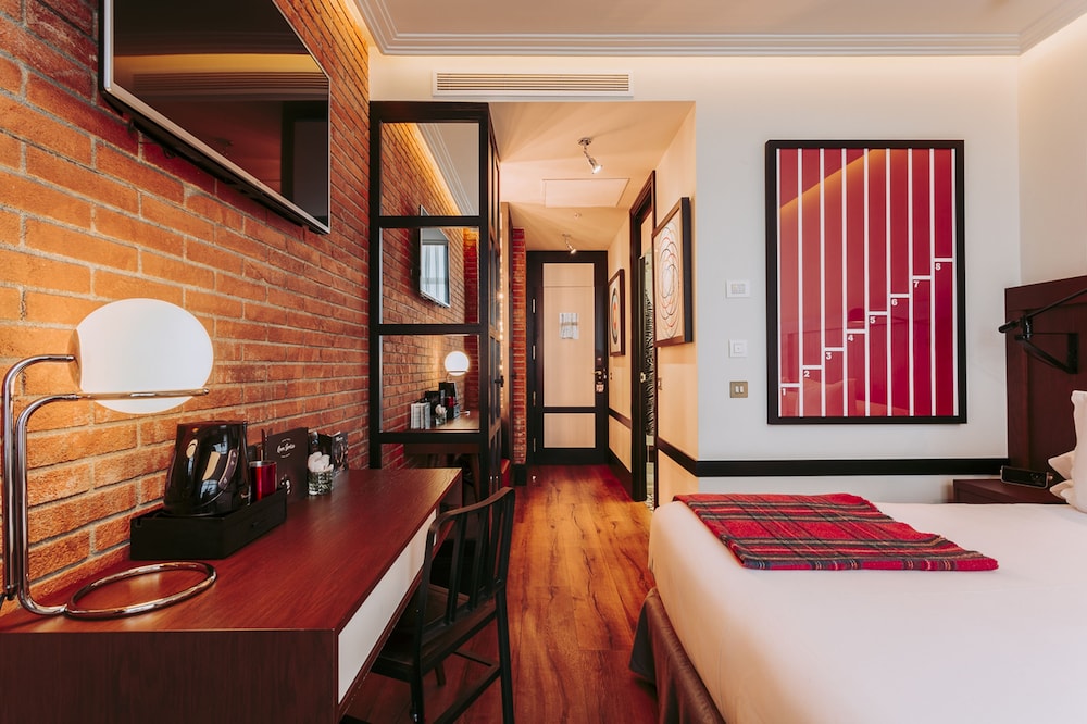 Only You Hotel Atocha 43/70