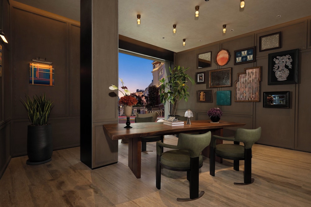 Holiday Inn Express Shanghai Jing An Xikang Road by IHG، شانغهاي 30/50