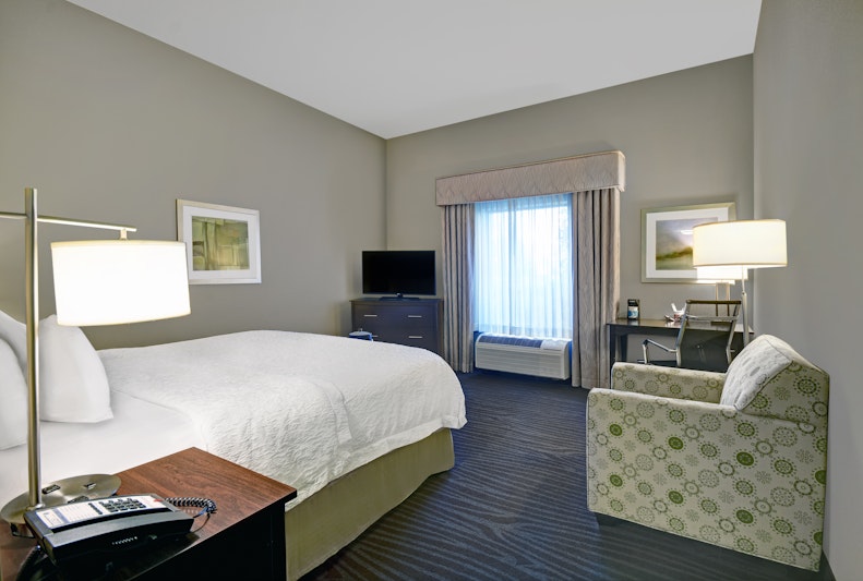 Hampton Inn And Suites Robbinsville 14/57