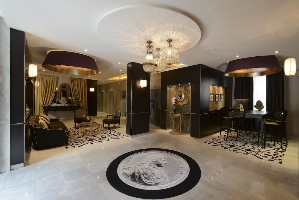 Hotel Le Versailles 55/57