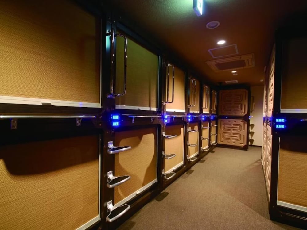 Capsule Hotel Anshin Oyado Akihabara - Men only 33/50