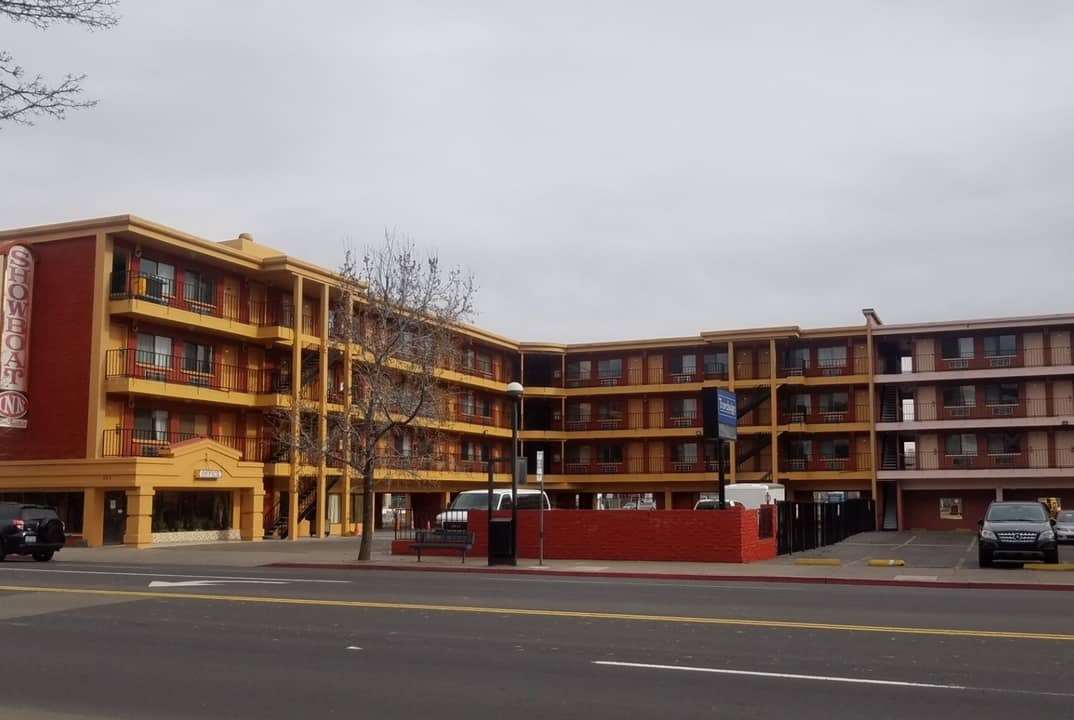 Howard Johnson by Wyndham Reno Downtown 16/16