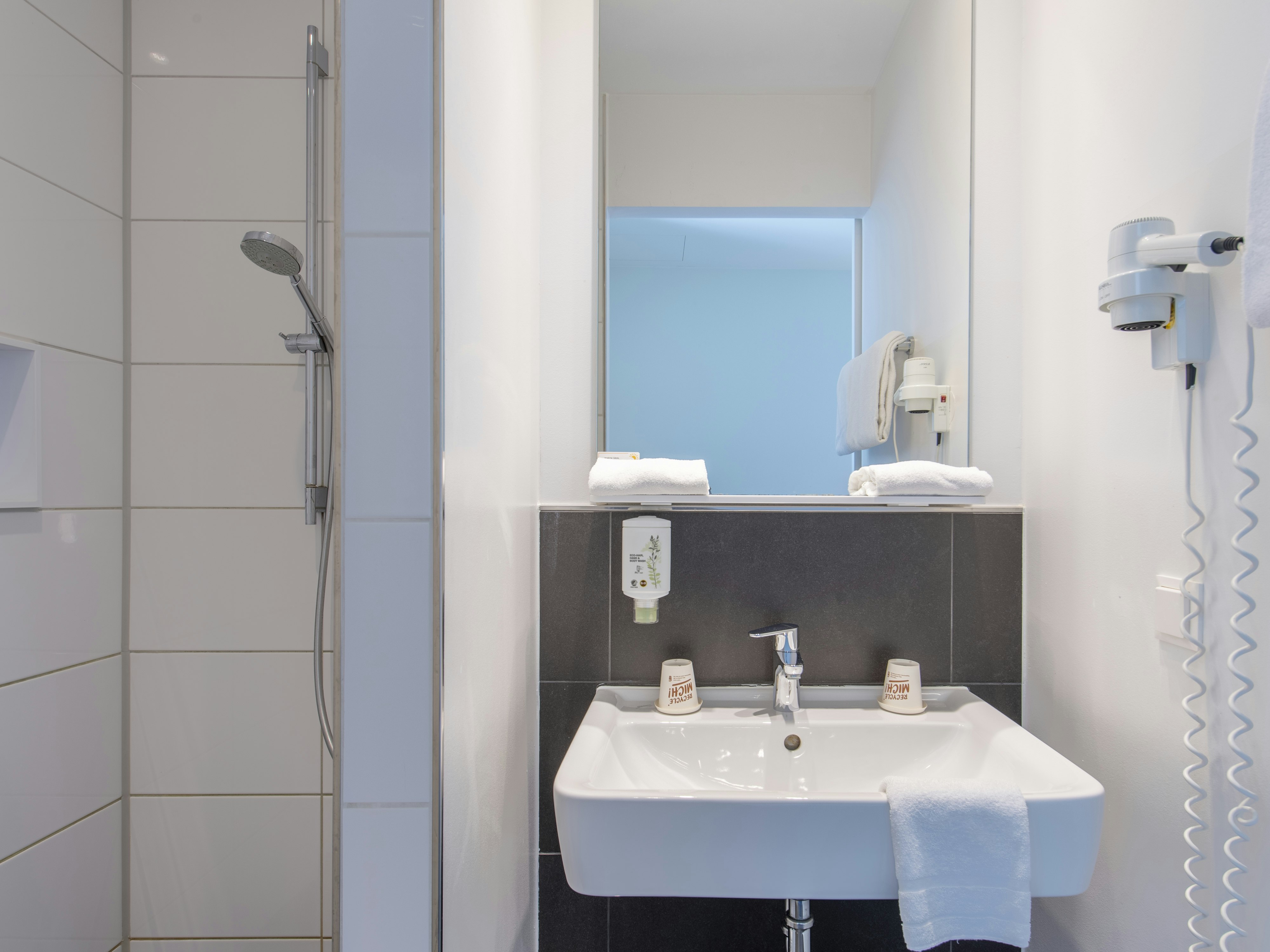 B B Hotel Munchen Trudering 38/41