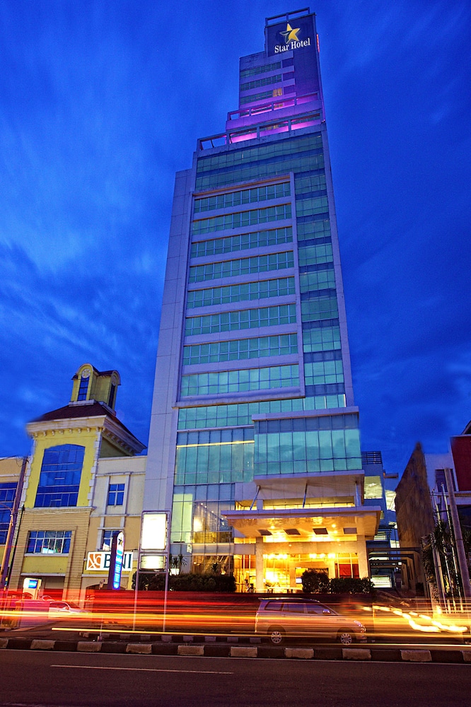 Horison Ultima Semarang (Ex Star Hotel) 3/30