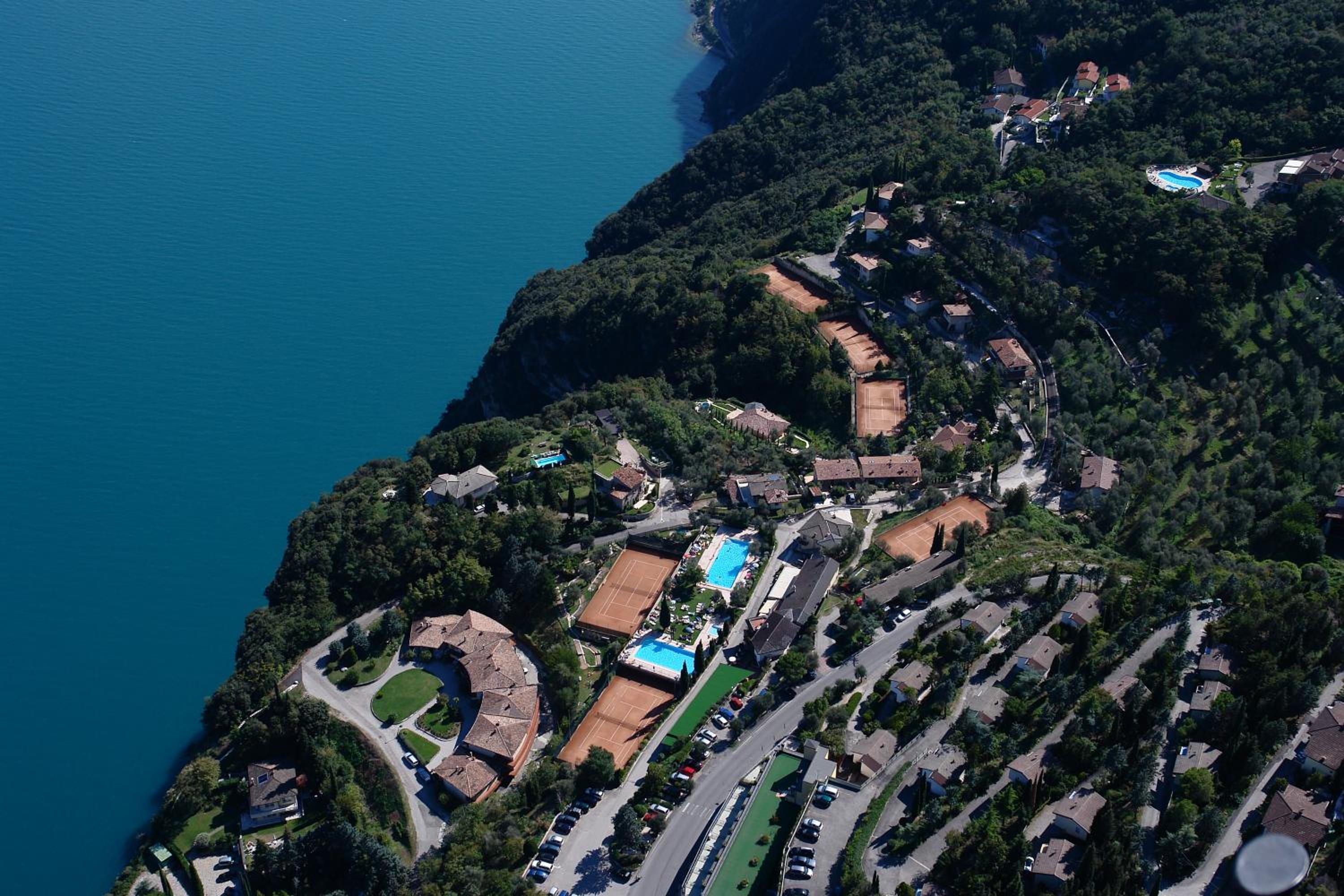 Hotel Village Bazzanega 46/50