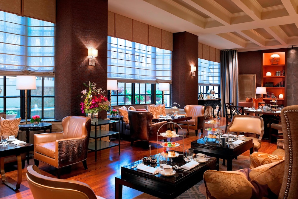 St Regis Hotel 31/33