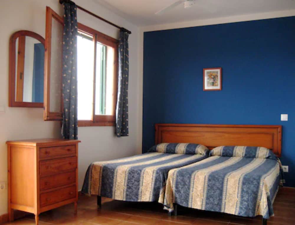 Vista Blanes Apartments 7/33
