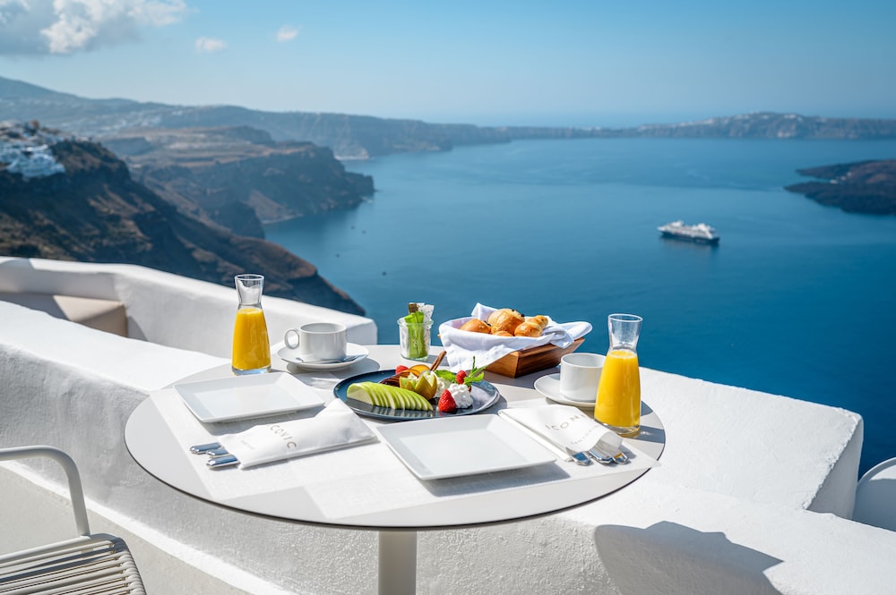 Iconic Santorini 54/73