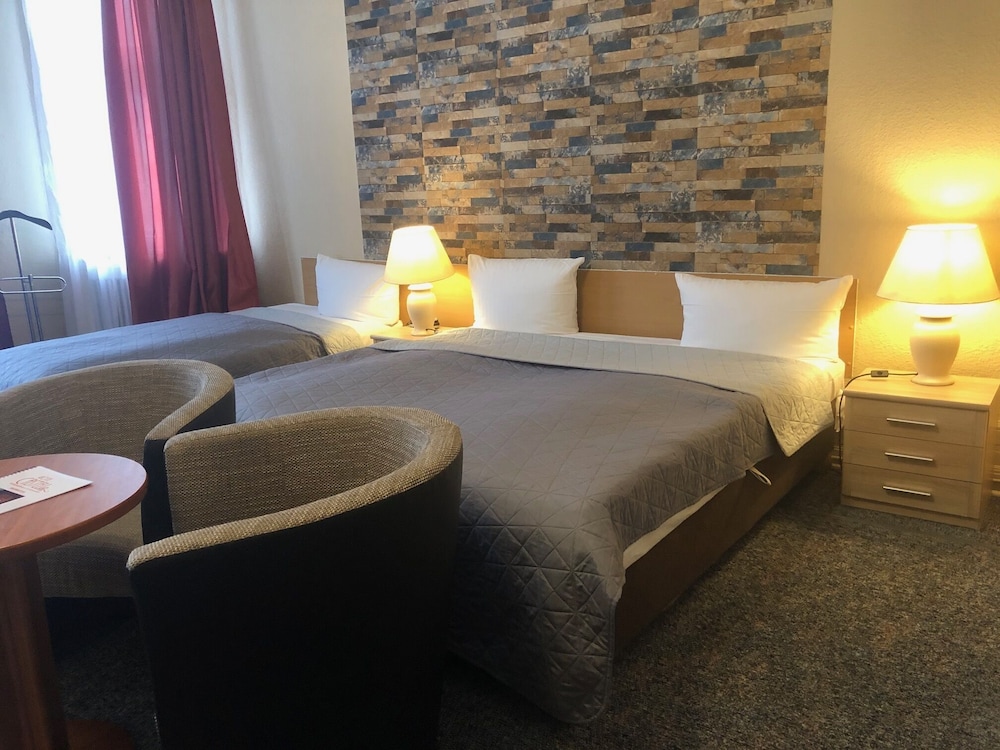 Castell Hotel 23/49