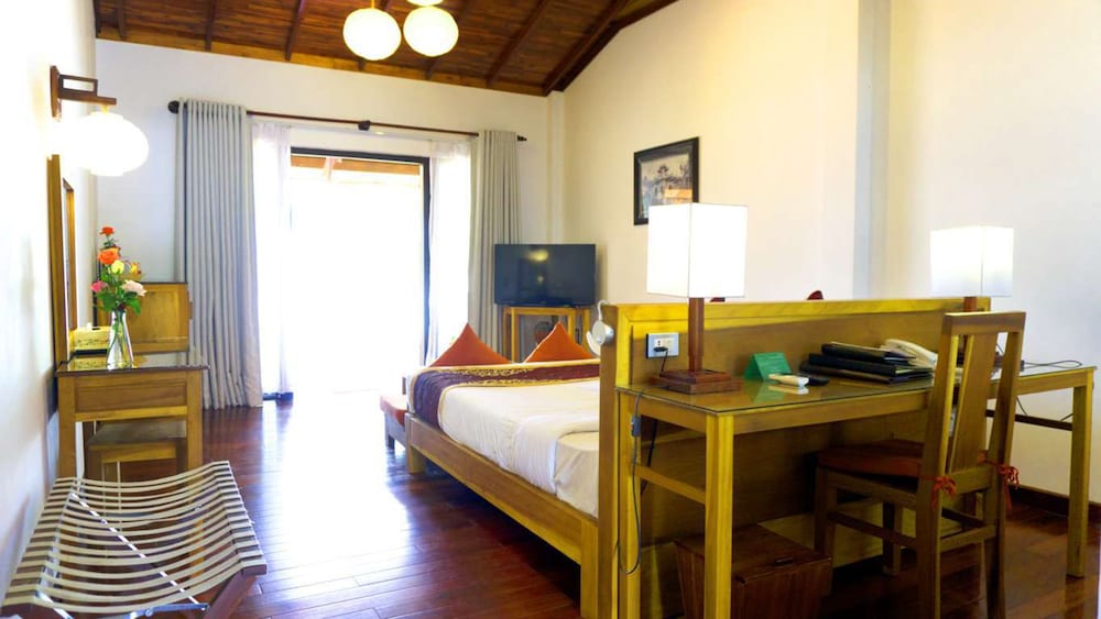 Vinh Hung Riverside Resort 27/78