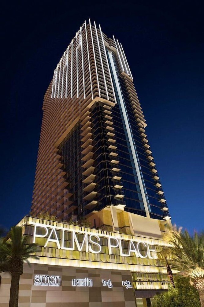 Palms Place Hotel and Spa photo3