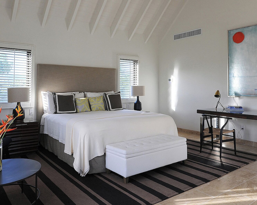 3 Bedrooms, Beach Villa, 1 King and 2 Queen Beds