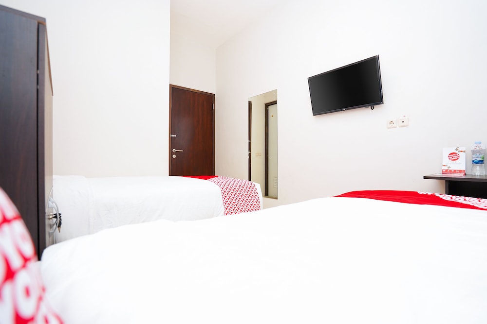 Oyo 450 Semampir Residence 27/64