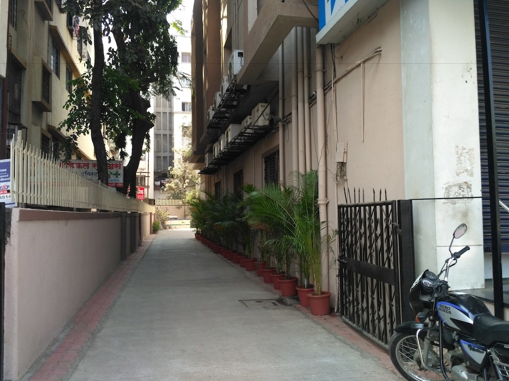 Hotel Everest Inn 20/25