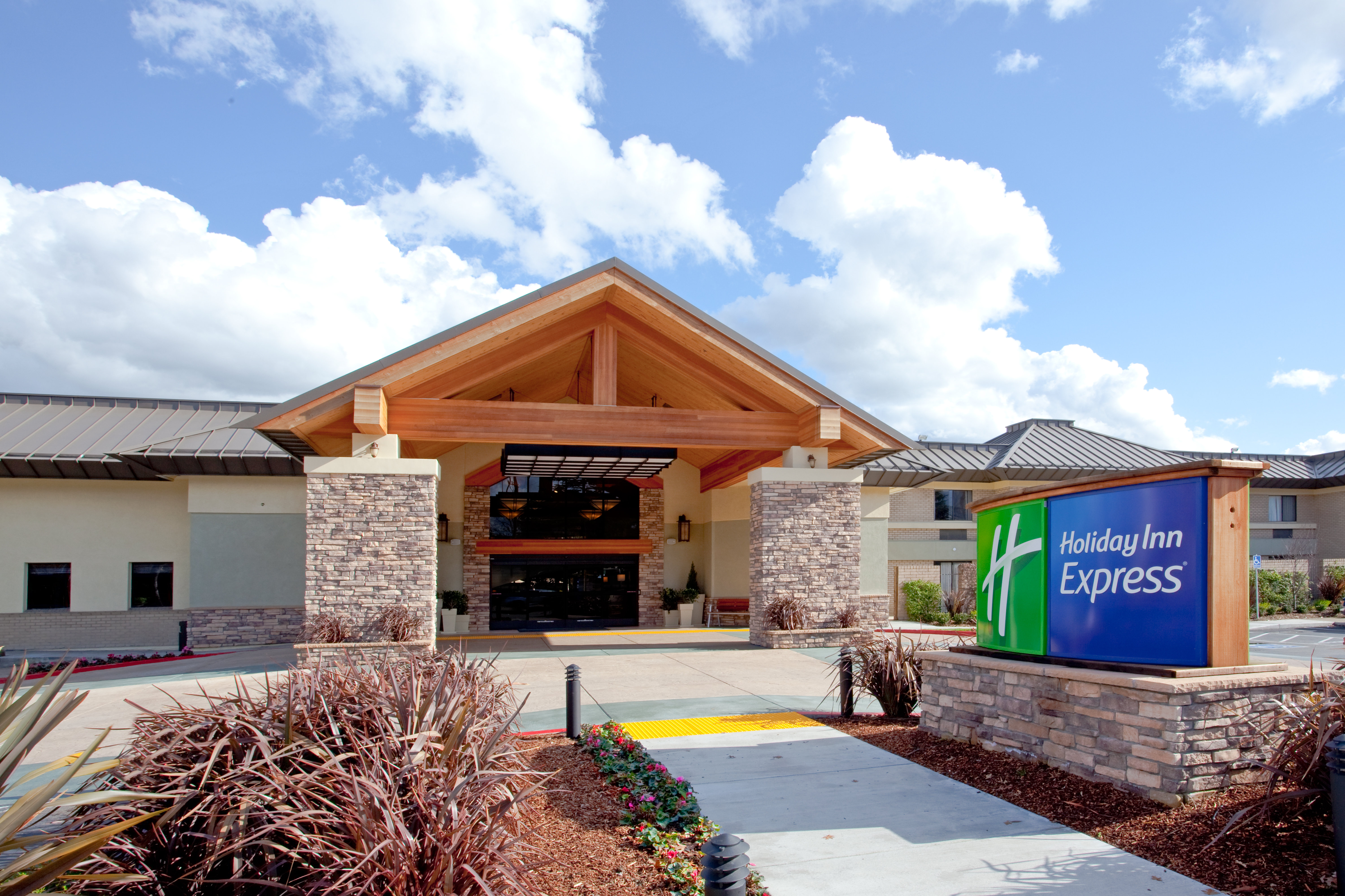 Holiday Inn Express Walnut Creek 11/59