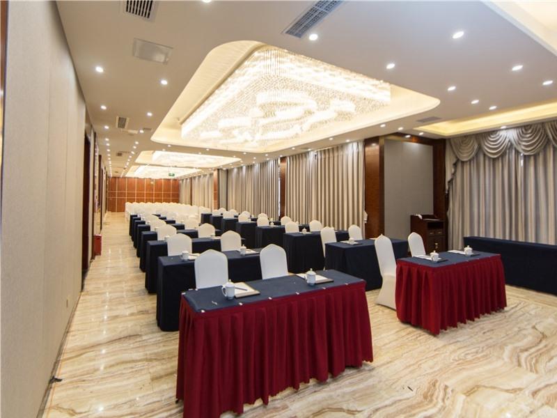 GreenTree Eastern Yibin Yijian Road New City Plaza Hotel 37/50