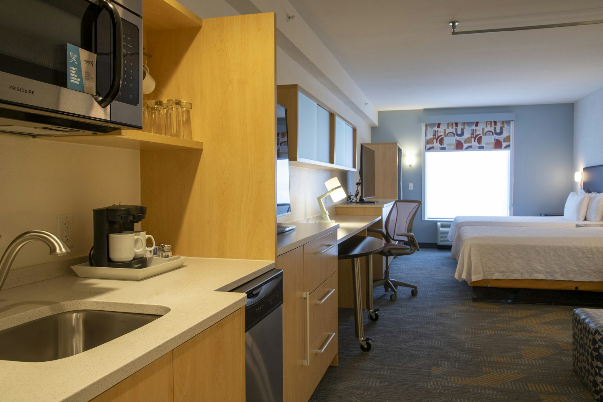 STUDIO, 2 QUEEN BEDS, ACCESSIBLE