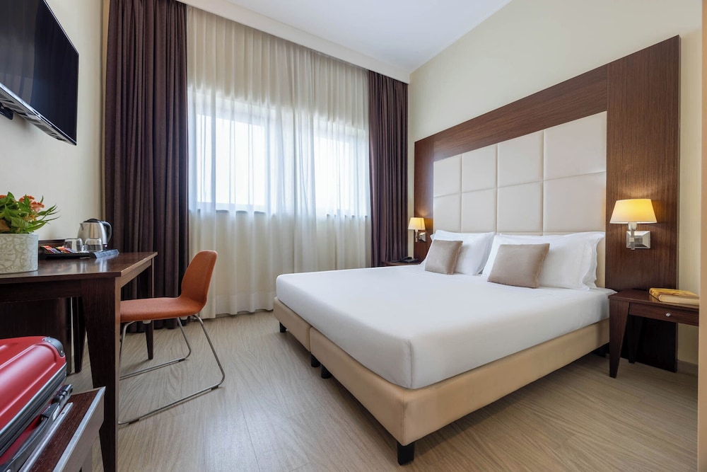 iH Hotels Milano Watt 13 37/76