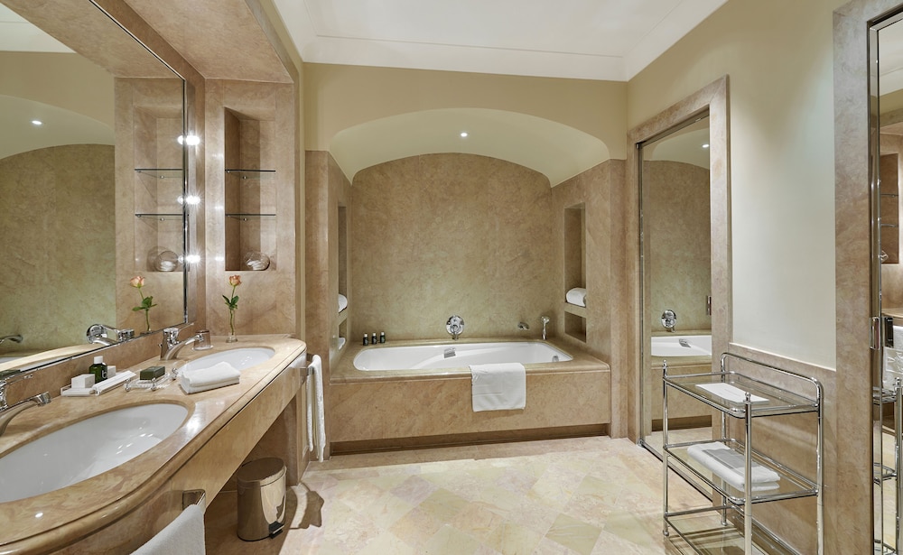1 Bedroom, Suite, King Bed
