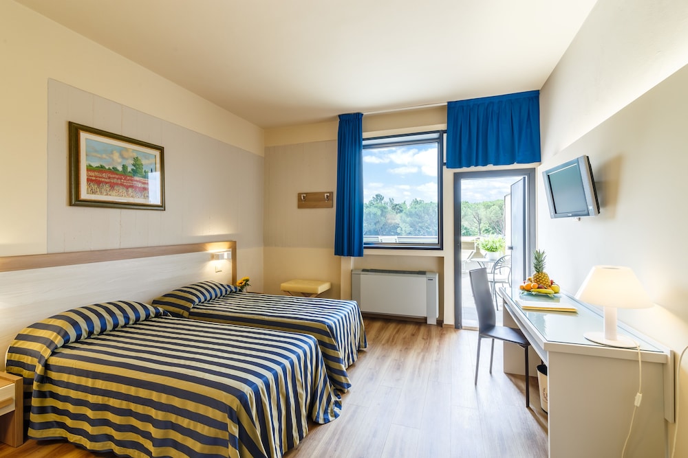 Classic, Single, Twin Beds
