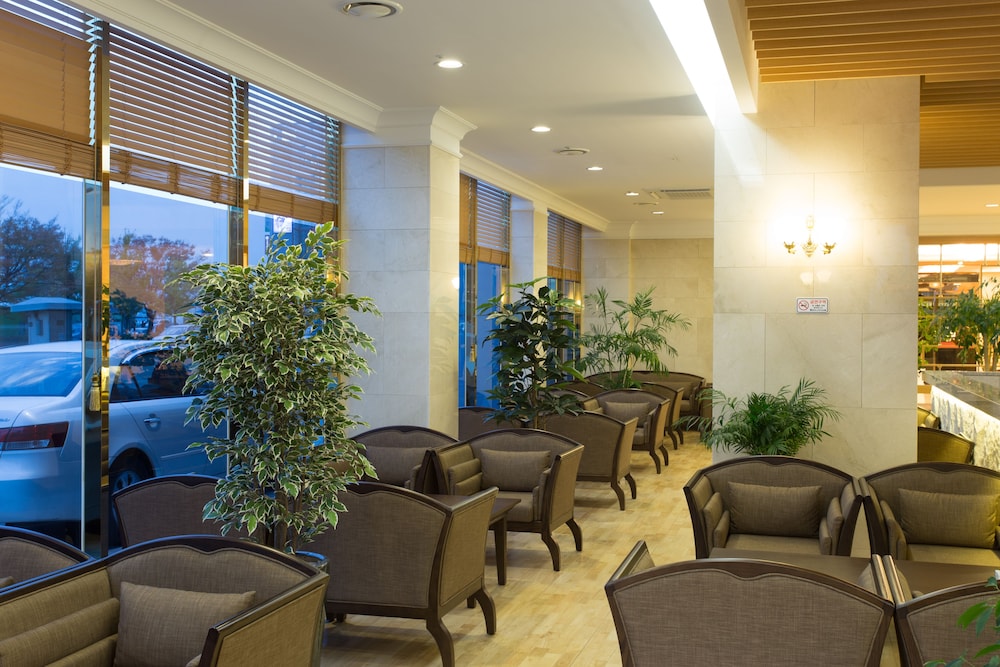 Fontana Beach Hotel 41/61