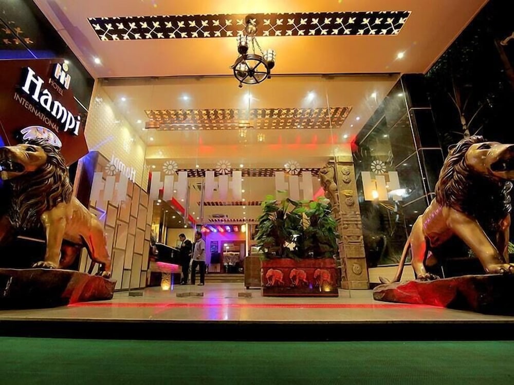 Hotel Hampi International 4/36