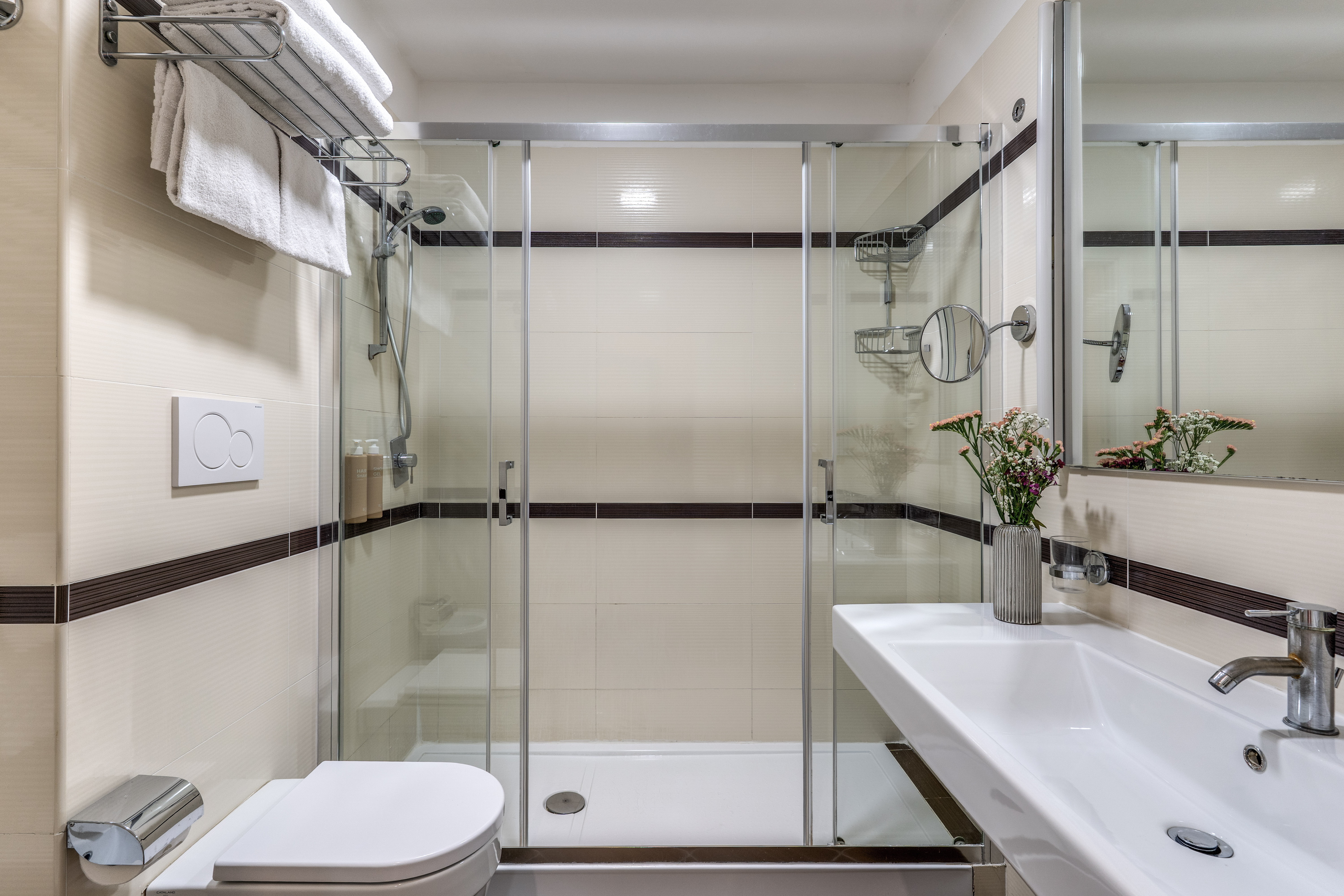 غرفة قياسية رباعية، Hotel Sonya 10/10