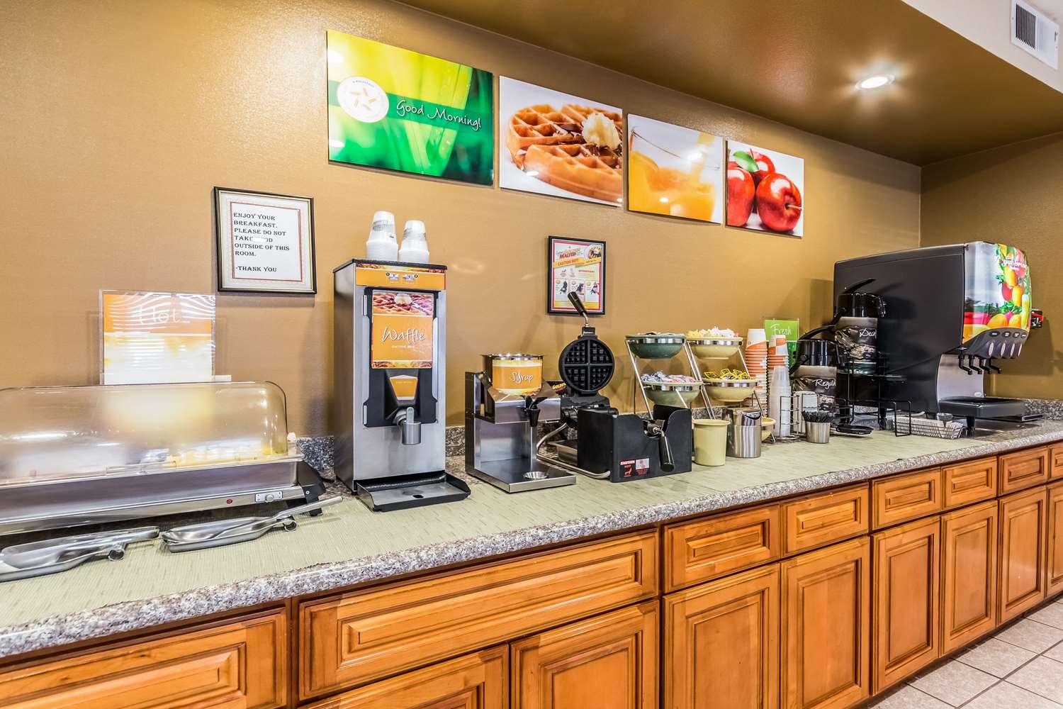 Quality Inn Fresno Near University 9/34