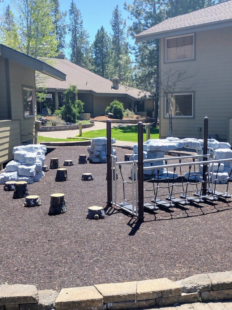The Pines at Sunriver 51/58
