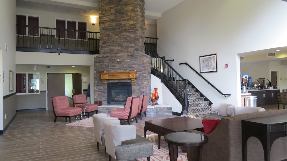 Best Western Palmyra Inn & Suites 18/30