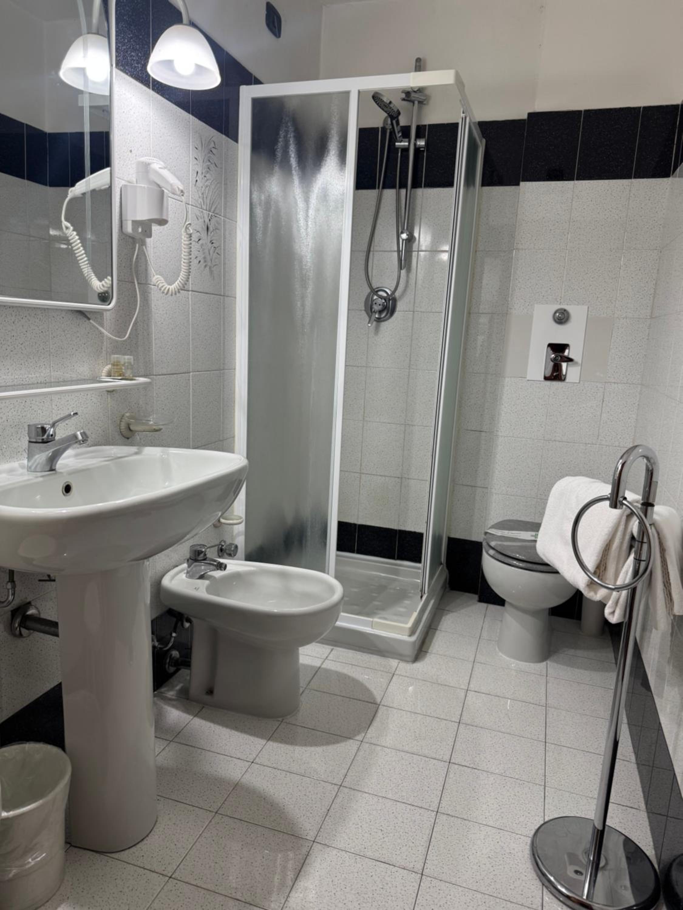 Hotel Valganna Srl Ex Valganna 47/50