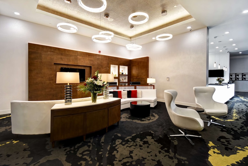 Doubletree By Hilton Deadwood At Cadillac Jack S 48/52