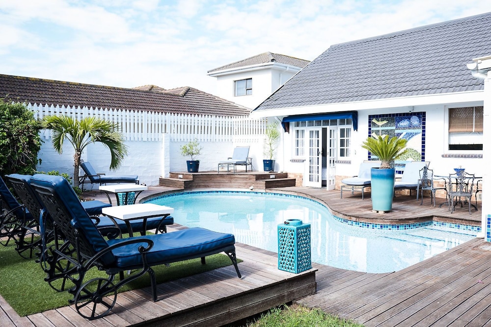 Admiralty Beach House 39/50