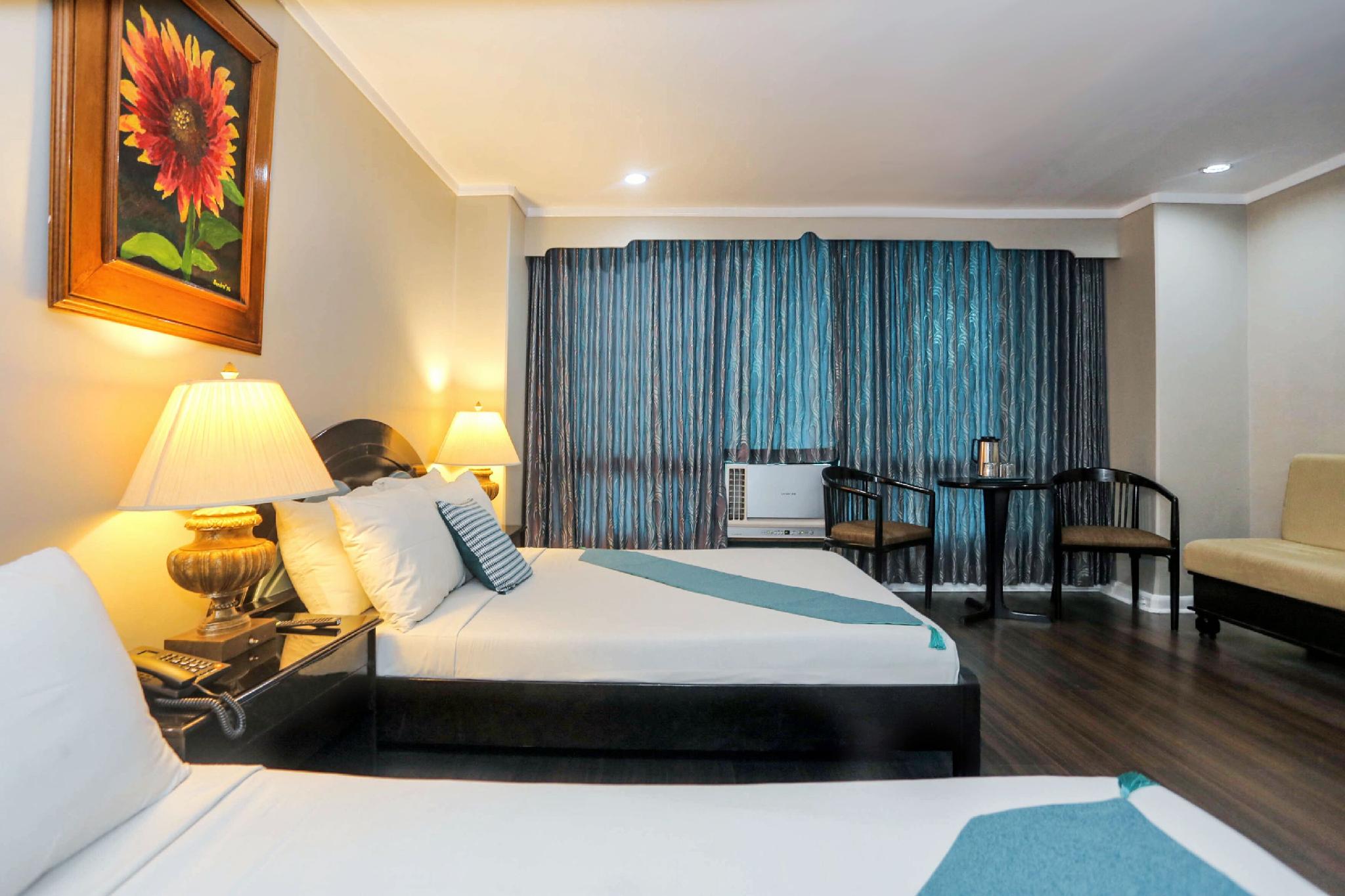 Executive, Suite, 2 Queen Beds