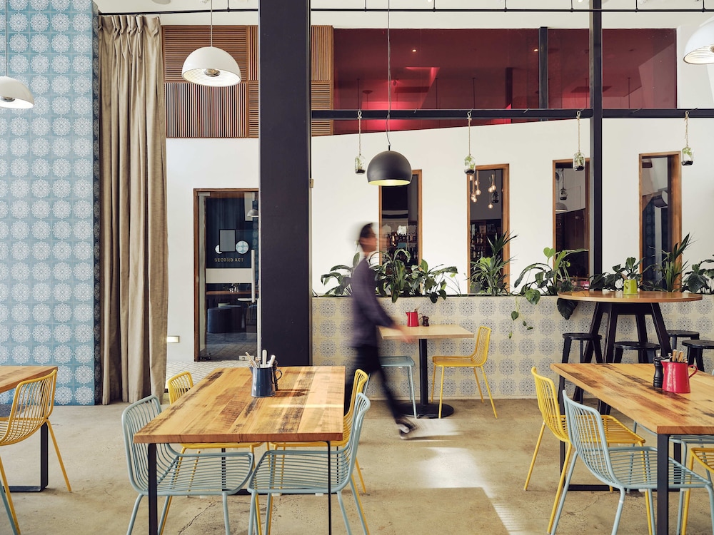 Novotel St Kilda 32/49