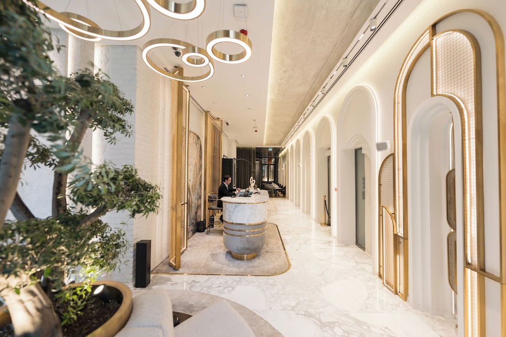 The Wings Hotels Pera 8/49