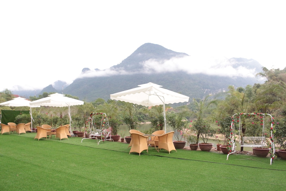 Phoenix Hotel Ha Giang 71/73