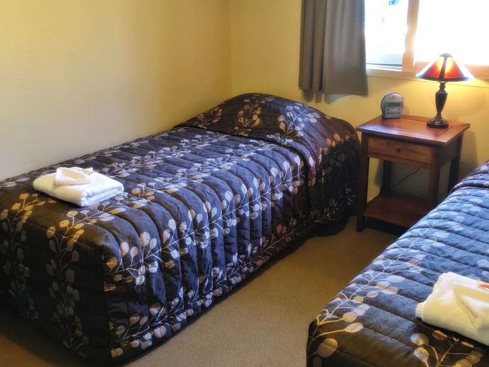 2 BEDROOMS, STANDARD