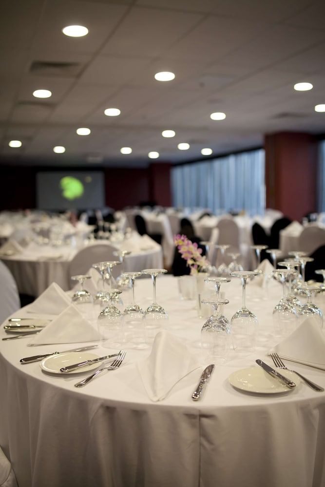Grand Papua Hotel A Member of Radisson Individuals 62/70