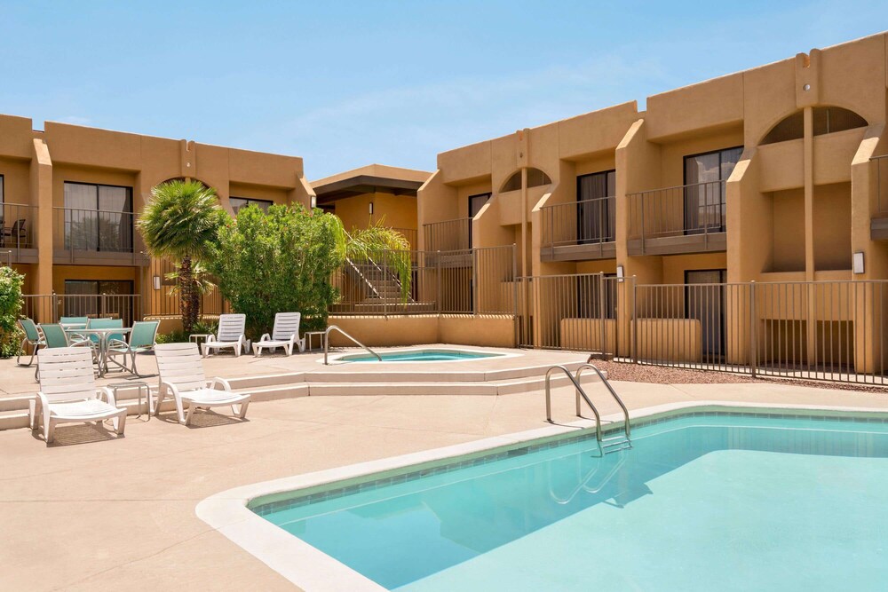Las Palmas Hotel Tucson 18/41