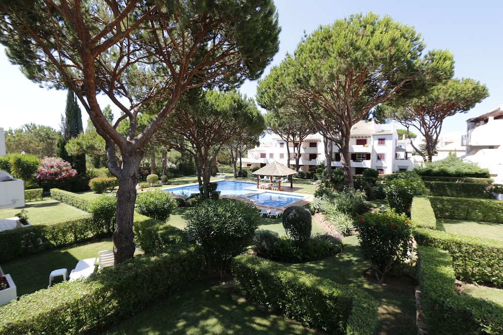 APARTAMENTOS THE OLD VILLAGE BY VILLAGE 4U 69/75