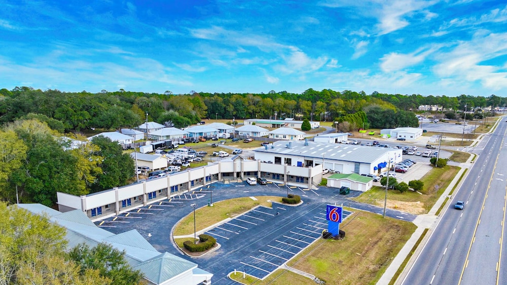 Motel6 Moultrie, GA 50/62