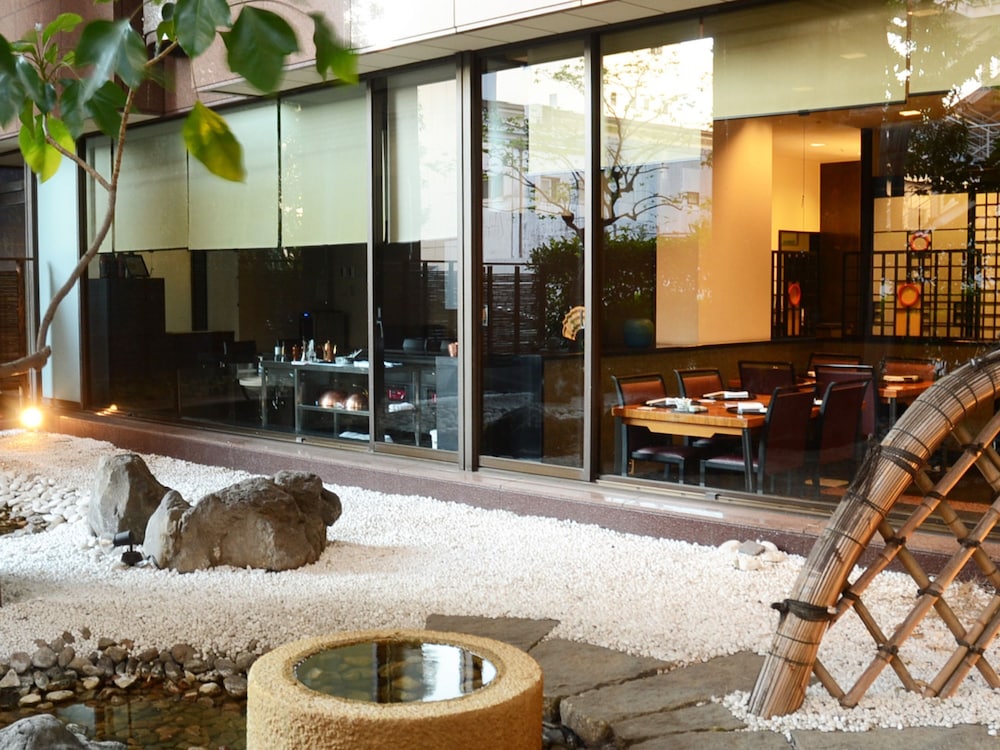 Rembrandt Hotel Atsugi 37/63