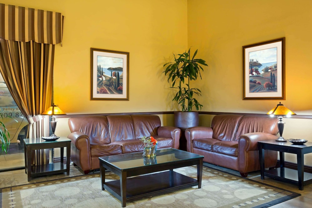 Days Inn by Wyndham Fontana / Rialto 18/34