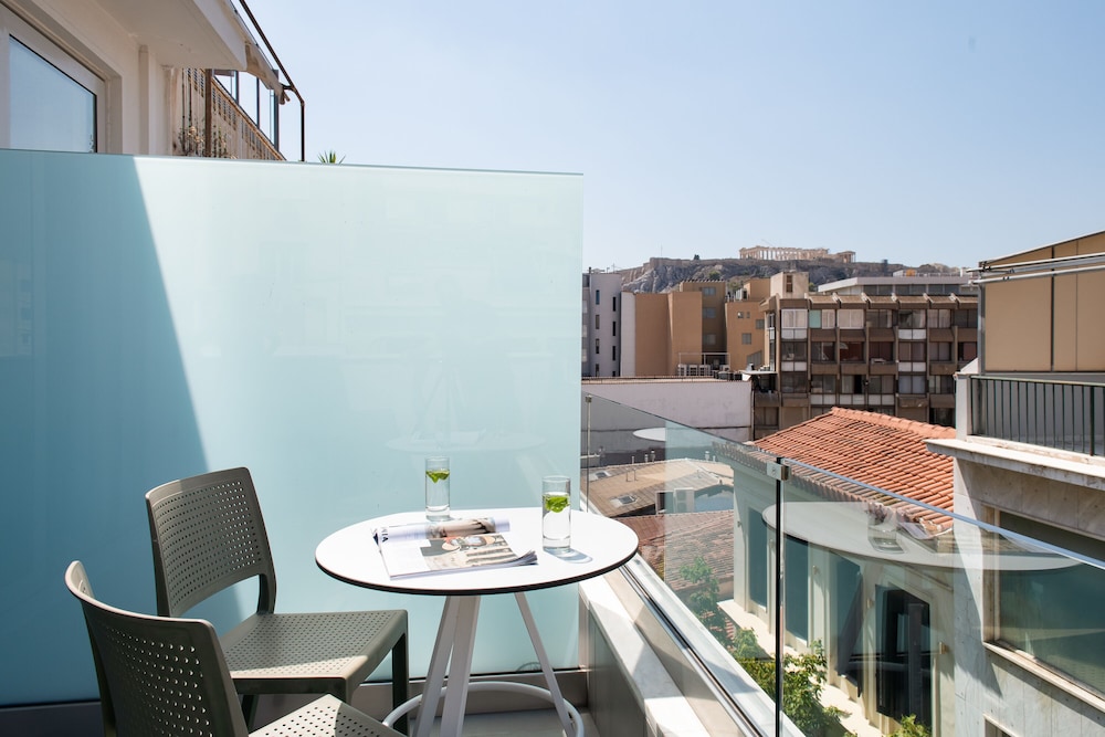 Enattica Suites 43/50