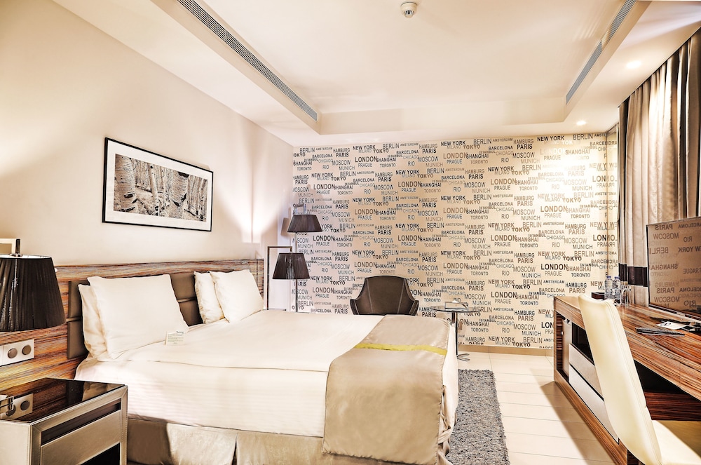 Deluxe Twin Room:
