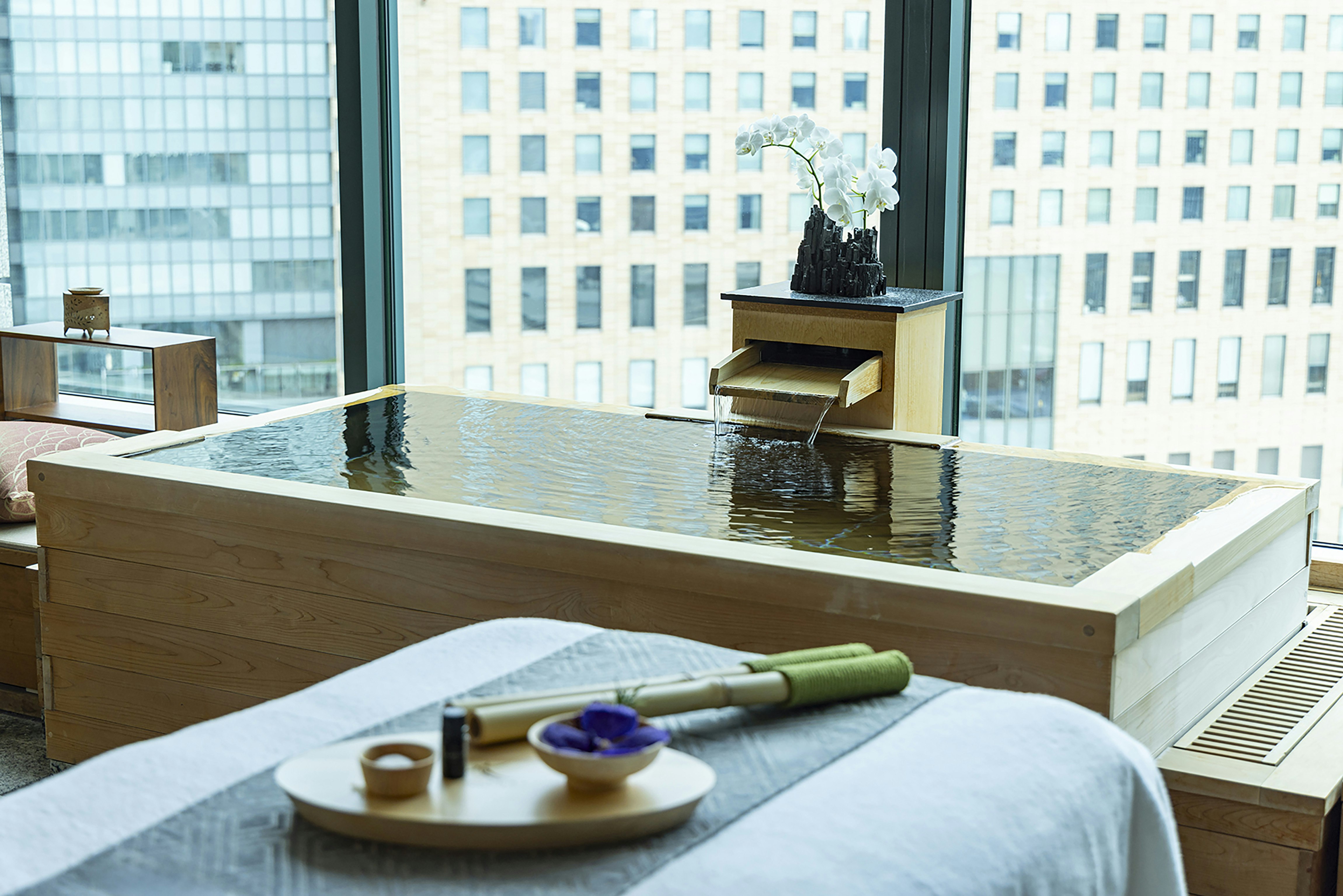 Conrad Tokyo 20/50