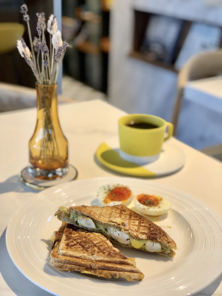 Hotel Everyday Life 29/66
